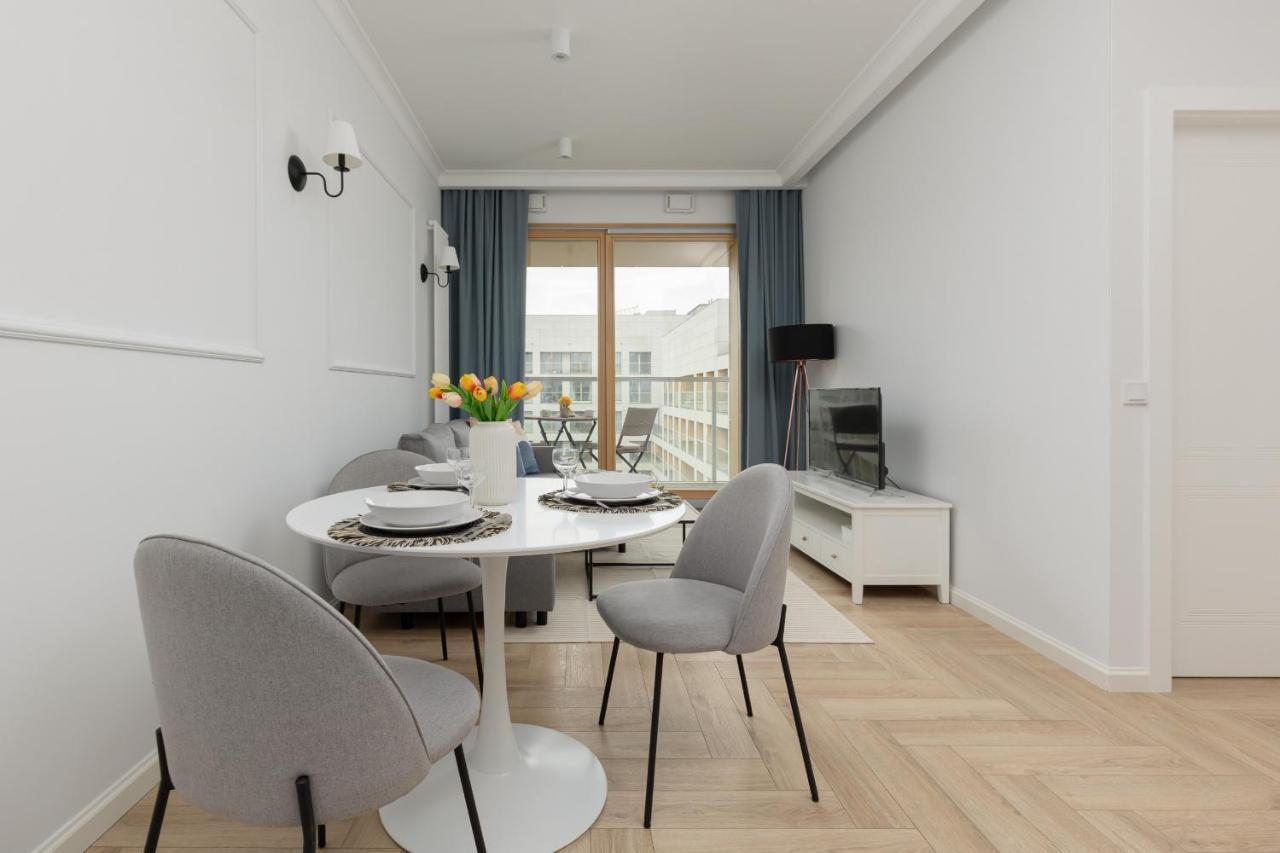 Stylish Apartment Kolejowa & Parking & Balcony By Noclegi Renters Varšava Exteriér fotografie