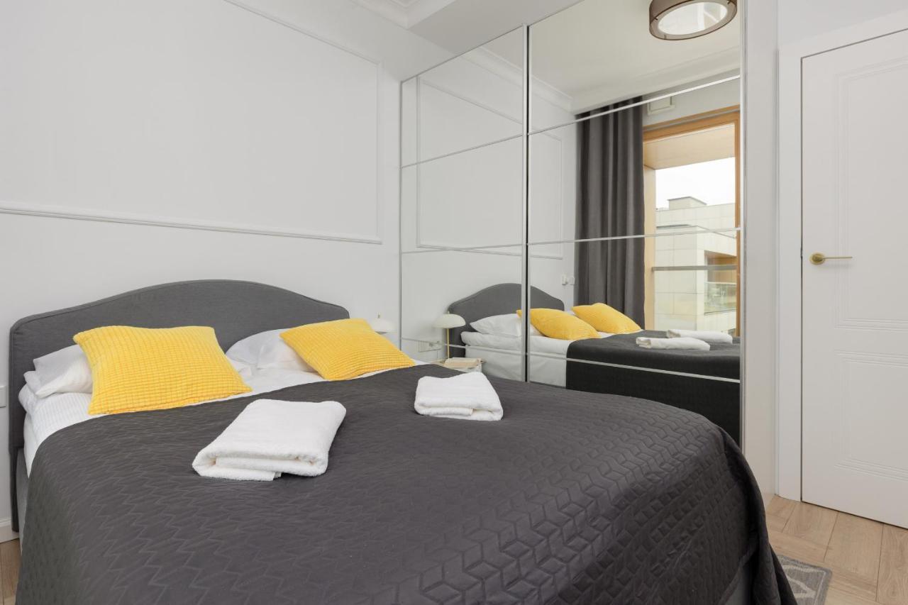 Stylish Apartment Kolejowa & Parking & Balcony By Noclegi Renters Varšava Exteriér fotografie